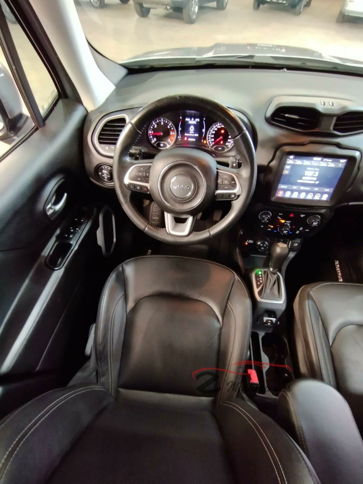 Imagem do veículo Jeep RENEGADE LONGITUDE 2.0 4X4